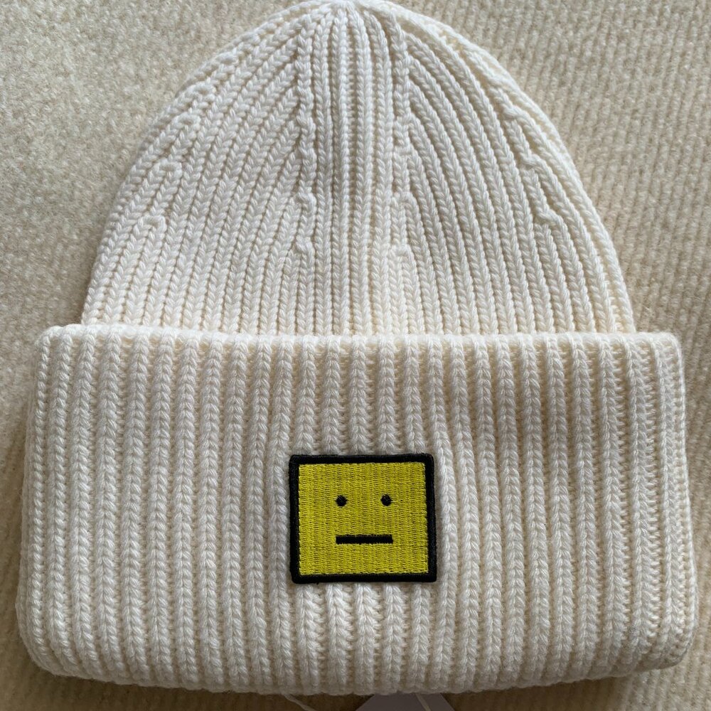 NWT Acne Studios Face Logo Ribbed Wool Beanie Light Beige One Size